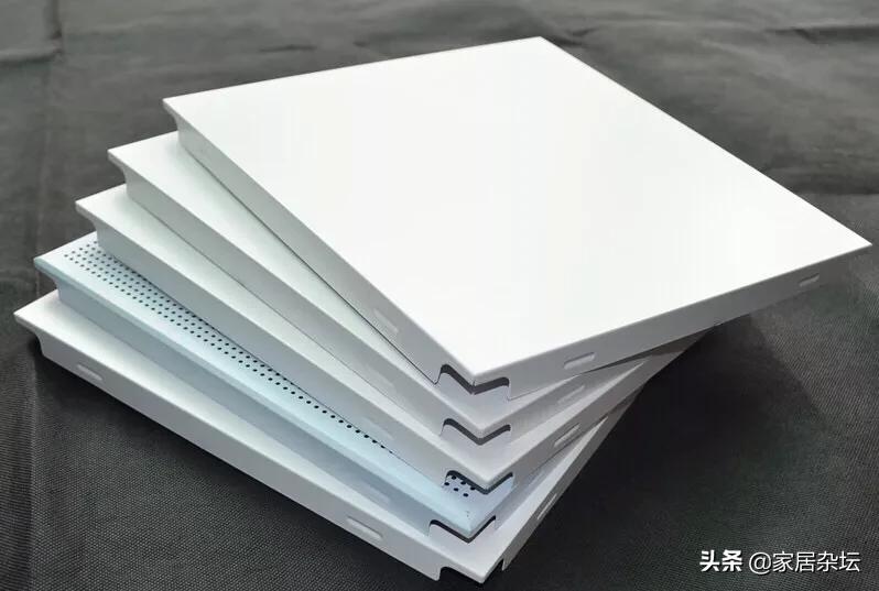 吊顶一般用什么材料比较好-木工模板吊顶材料哪种好？