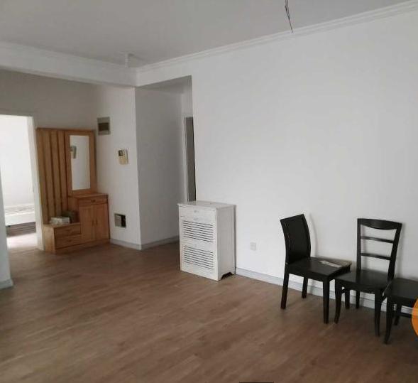 100平简装得多少钱-100平房子装修乳胶漆和集成板哪个划算？