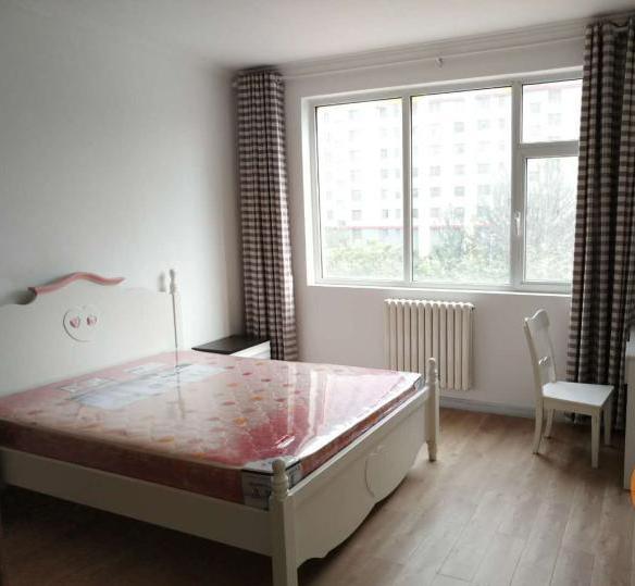 100平简装得多少钱-100平房子装修乳胶漆和集成板哪个划算？