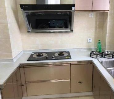 100平简装得多少钱-100平房子装修乳胶漆和集成板哪个划算？