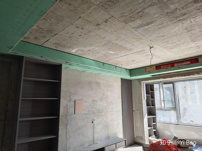 先吊顶还是先刷墙固最合适-石膏板吊顶先刷墙固还是先补钉眼？