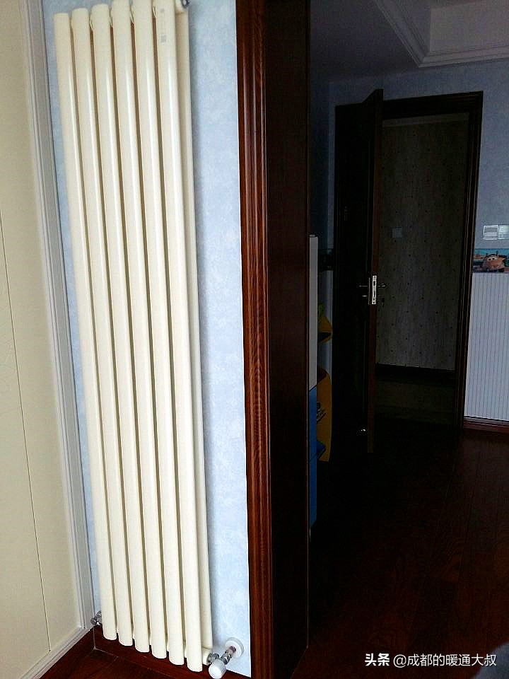 家庭装修设计一般怎么收费-好多装饰公司都免费设计，收取设计费应不应该？