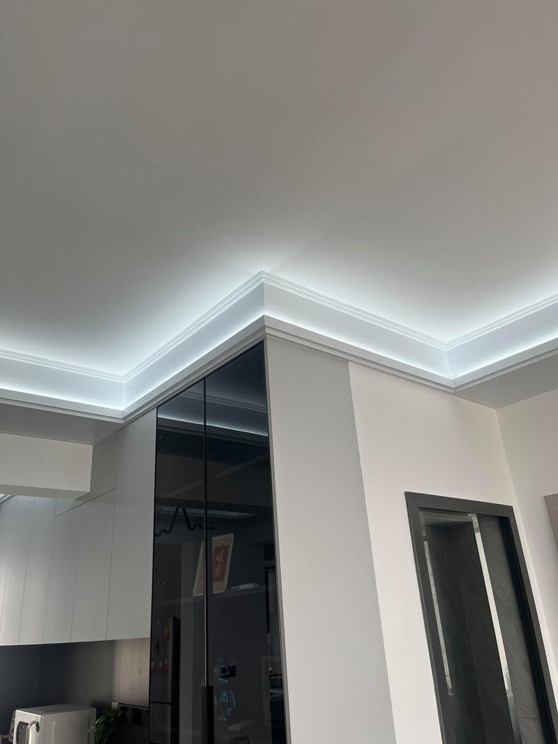 客厅吊顶用什么材料最耐用-客厅吊顶用什么线型灯？