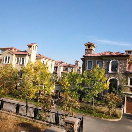 新疆法律规定装修时间-公租房装修标准规定？