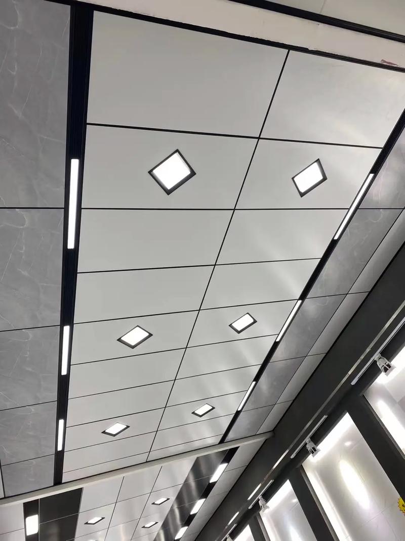 蜂窝板吊顶多少钱一平米-蜂窝板吊顶包工包料一平方多少钱？