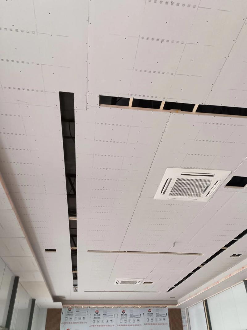 吊顶装修多少钱一平方直线吊顶的标准-直线吊顶施工步骤?